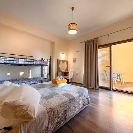 Hawaii Accommodation Пелекас Екстер'єр фото